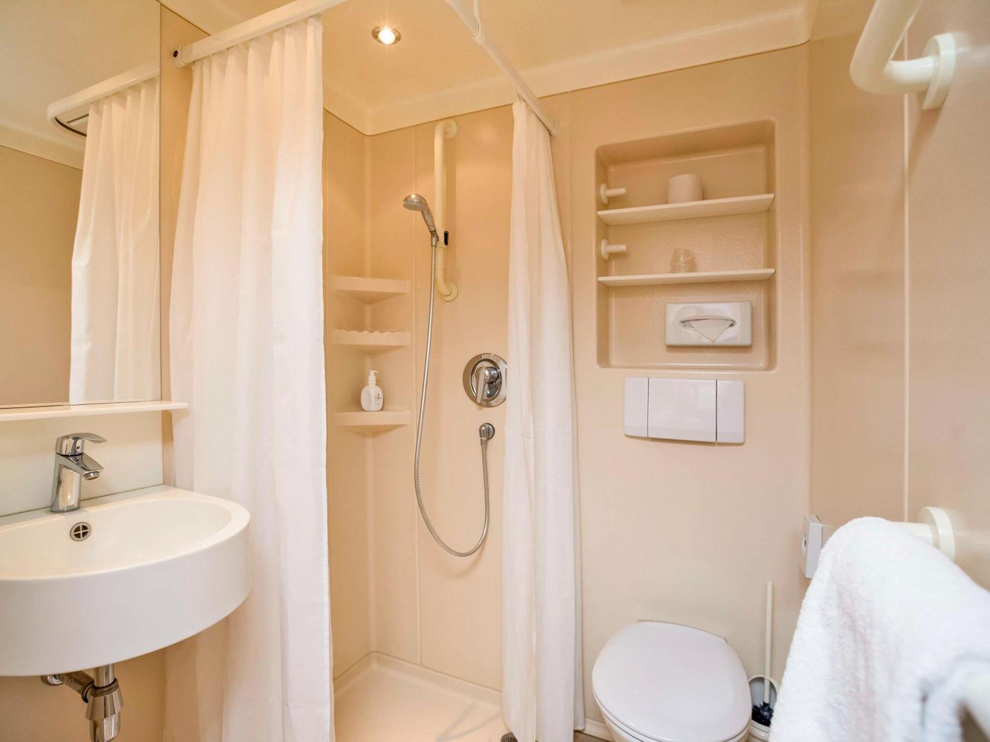 Ibis Berlin City Sued Екстериор снимка